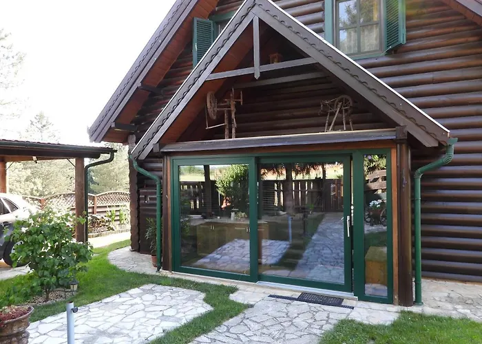 Mesehaz Apartman * Zalalövő